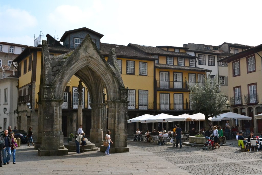 Largo da Oliveira - Guimaraes, Portugal