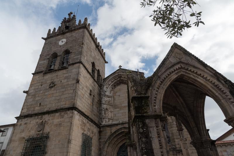 Igreja de Nossa Senhora da Oliveira - Largo Oliveira - Guimaraes